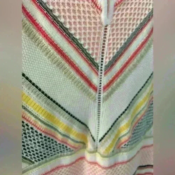 White House Black Market Knit Tank Top with Gold Metallic Threads. Size Small - Picture 5 of 9